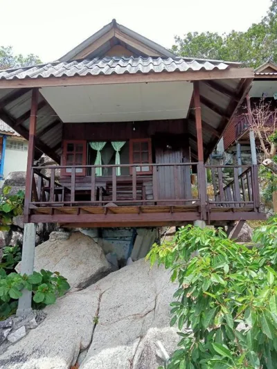 Queen Room with Sea View — OK Bungalow