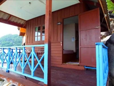 Twin Room with Sea View — OK Bungalow